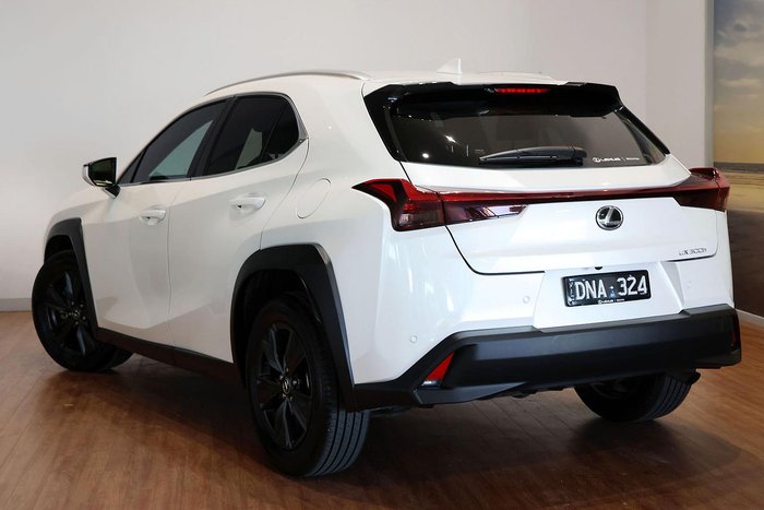 2025 Lexus UX
