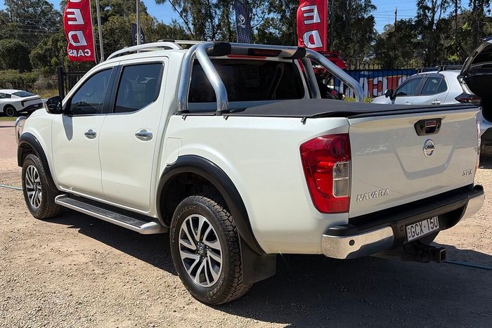 2017 Nissan Navara ST-X