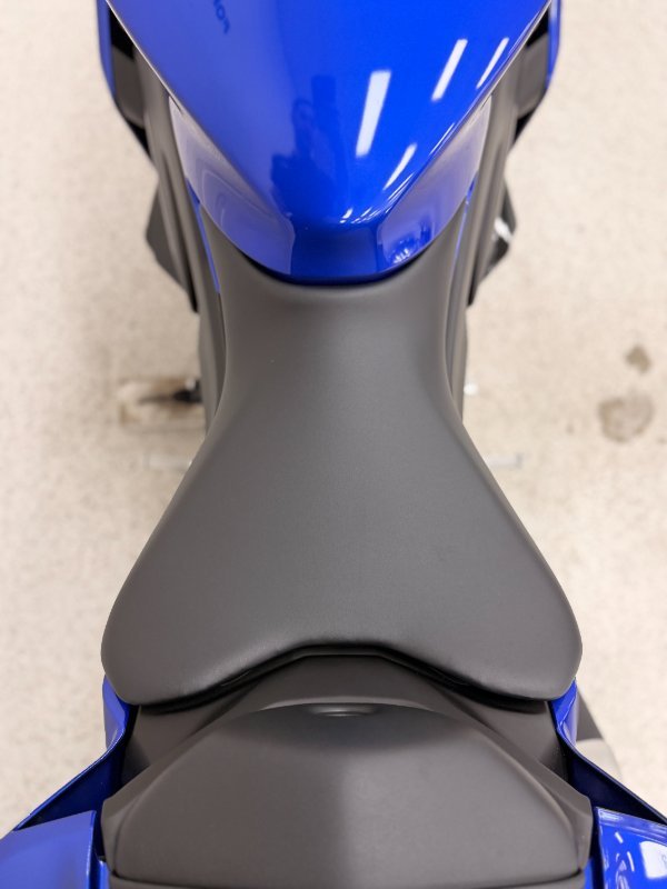 2025 YAMAHA YZF-R3 Blue