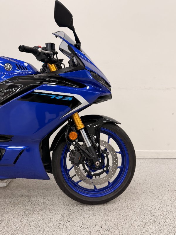 2025 YAMAHA YZF-R3 Blue