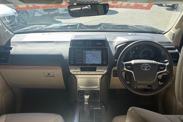2023 Toyota Landcruiser Prado VX
