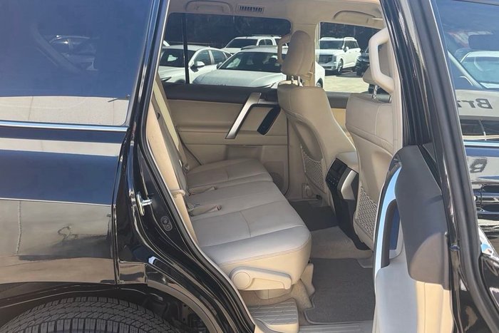 2023 Toyota Landcruiser Prado VX