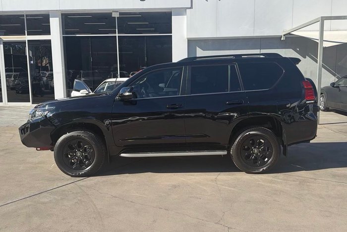 2023 Toyota Landcruiser Prado VX