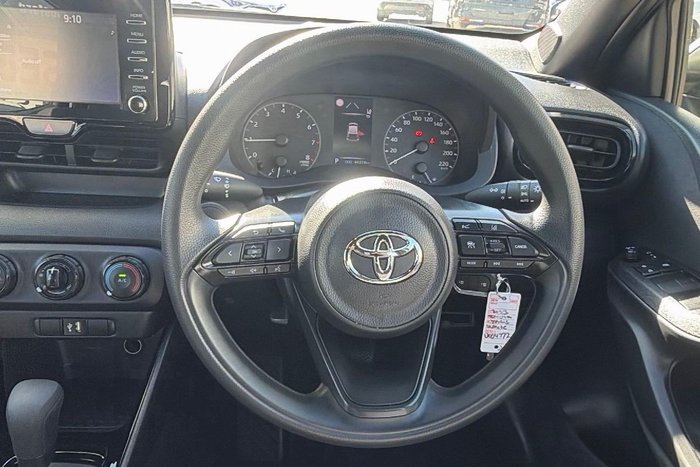 2023 Toyota Yaris Ascent Sport