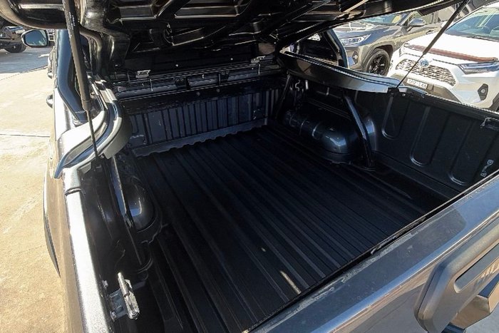 2021 Toyota Hilux Rugged X