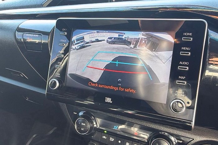 2021 Toyota Hilux Rugged X