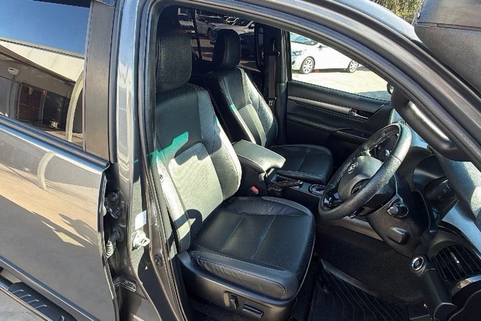 2021 Toyota Hilux Rugged X