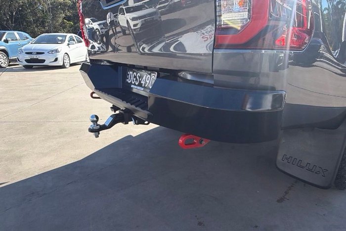 2021 Toyota Hilux Rugged X