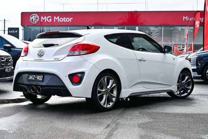2016 Hyundai Veloster SR Turbo
