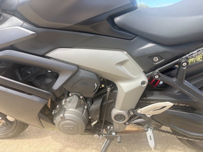 2025 Triumph DAYTONA 660 (LAMS) Black