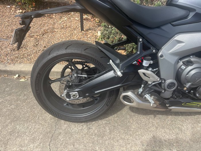 2025 Triumph DAYTONA 660 (LAMS) Black