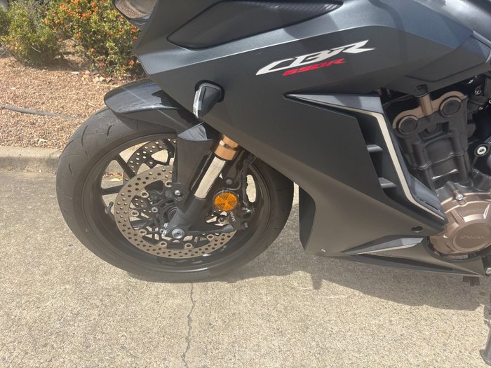2021 Honda CBR650R Black