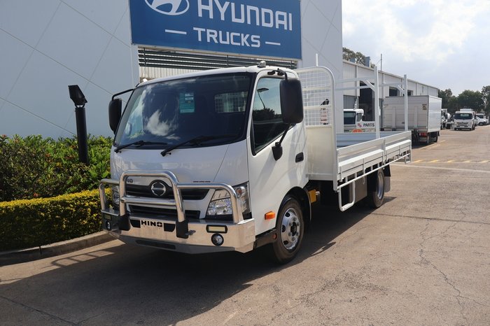 2019 HINO DUTRO