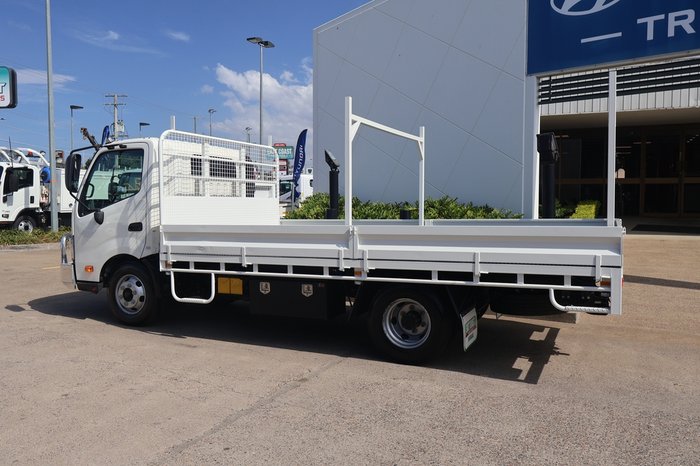 2019 HINO DUTRO