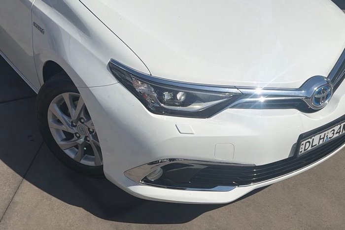2017 Toyota Corolla Hybrid ZWE186R