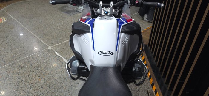 2020 BMW Motorrad R 1250 GS ADVENTURE LIGHT WHITE UNI/RACINGBLUE MET/RACI
