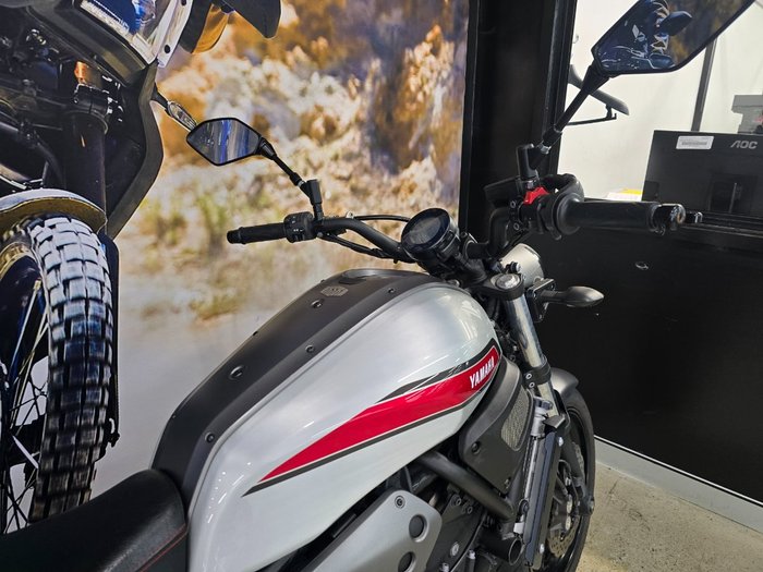 2019 Yamaha XSR700 SILVER