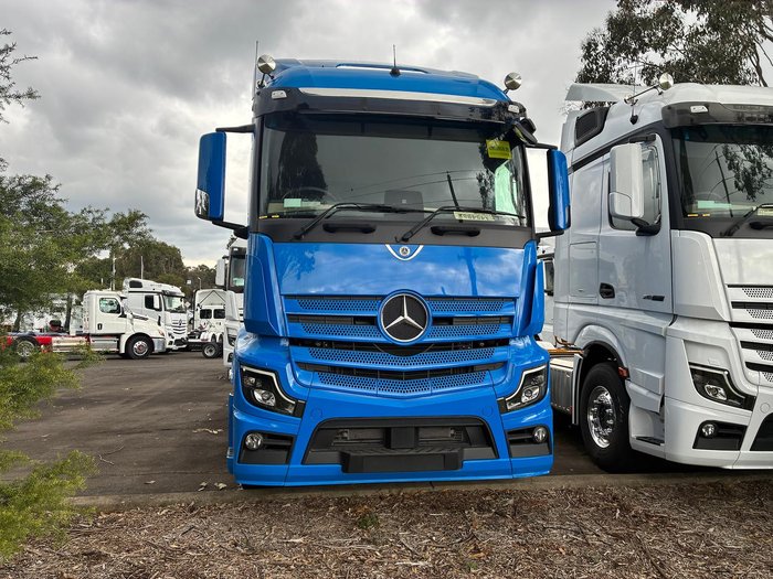 2026 Mercedes-Benz Actros