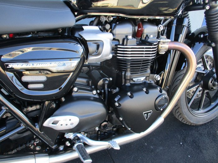 2025 Triumph BONNEVILLE SPEED TWIN Black