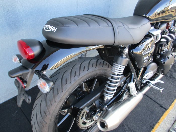 2025 Triumph BONNEVILLE SPEED TWIN Black