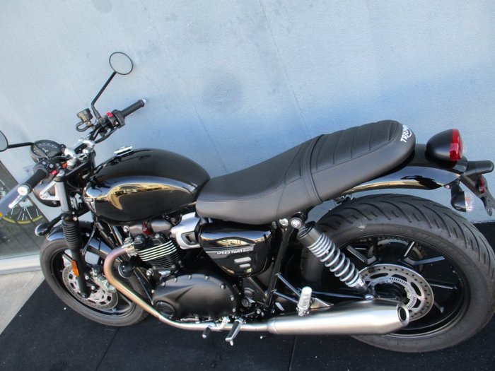 2025 Triumph BONNEVILLE SPEED TWIN Black