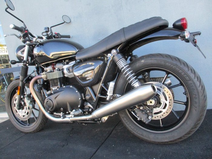 2025 Triumph BONNEVILLE SPEED TWIN Black