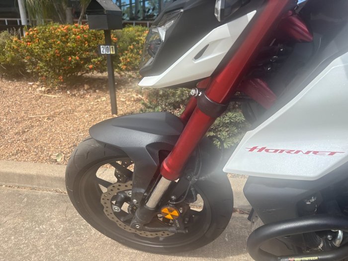 2023 Honda CB750 (HORNET) White