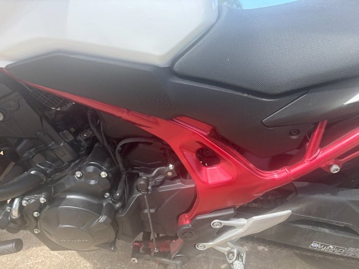 2023 Honda CB750 (HORNET) White