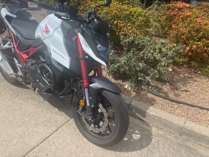 2023 Honda CB750 (HORNET) White