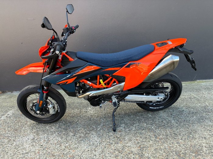 2026 Ktm 690 SMC R
