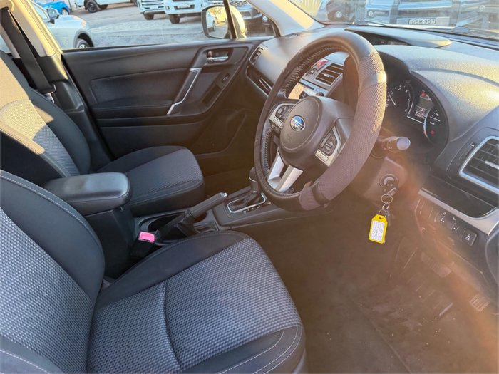 2017 SUBARU FORESTER 2.0D-L