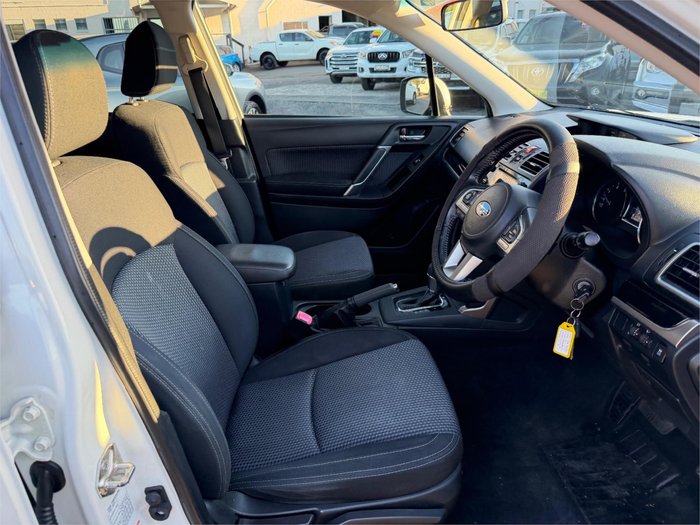 2017 SUBARU FORESTER 2.0D-L