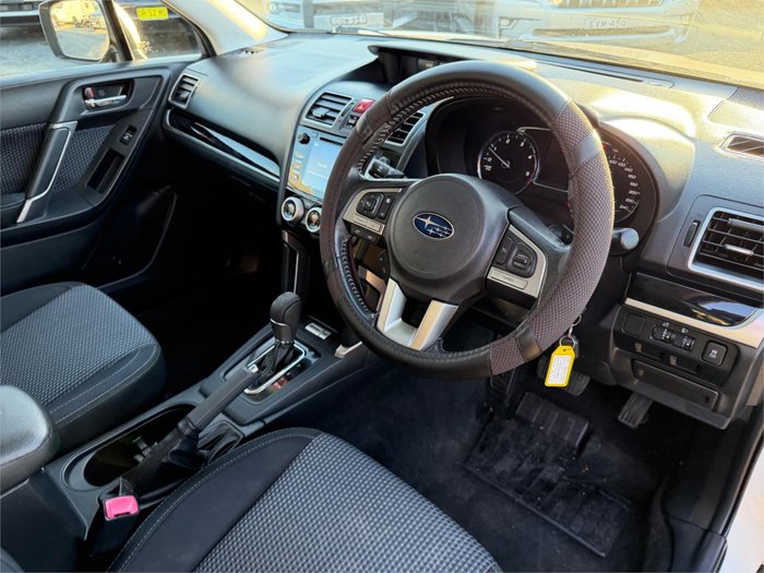 2017 SUBARU FORESTER 2.0D-L