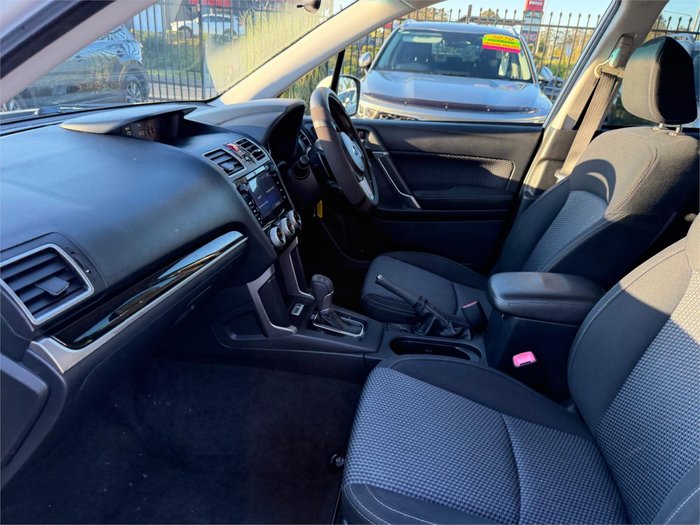 2017 SUBARU FORESTER 2.0D-L