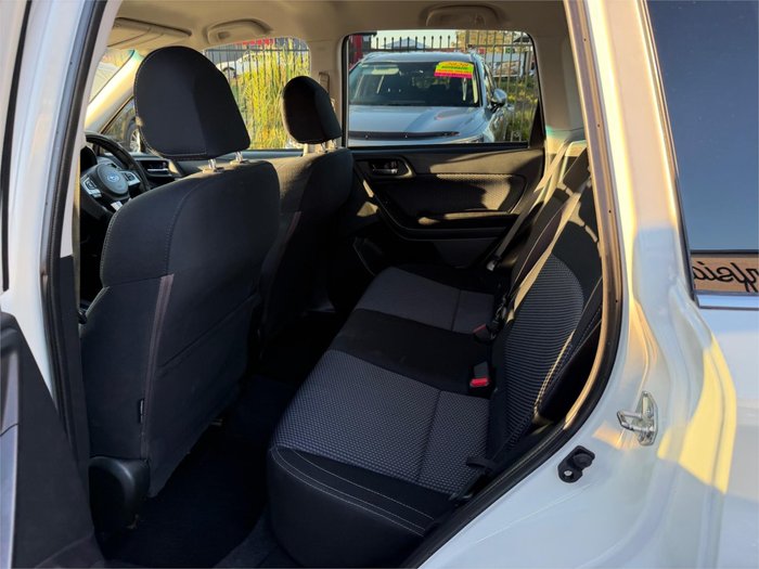 2017 SUBARU FORESTER 2.0D-L