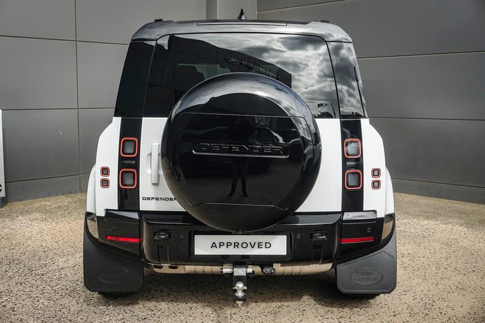 2025 Land Rover Defender 110 D350 X-Dynamic SE