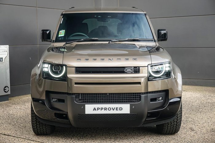 2025 Land Rover Defender 110 D350 X-Dynamic SE