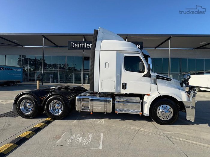 2024 Freightliner Cascadia