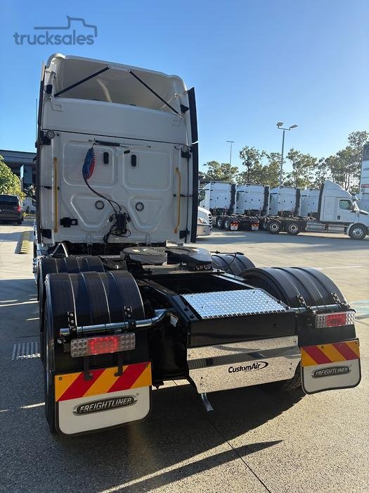 2024 Freightliner Cascadia