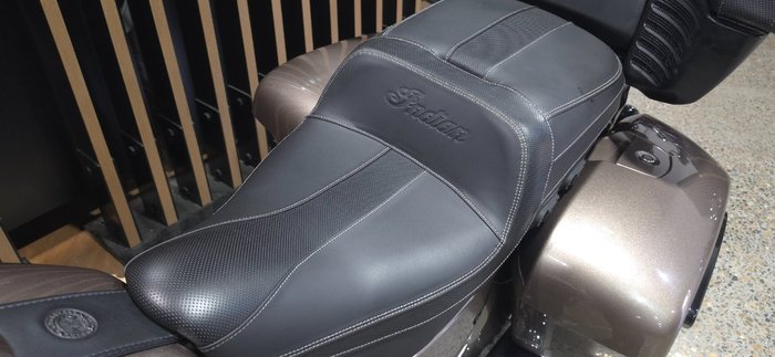 2022 Indian ROADMASTER LIMITED BRONZE