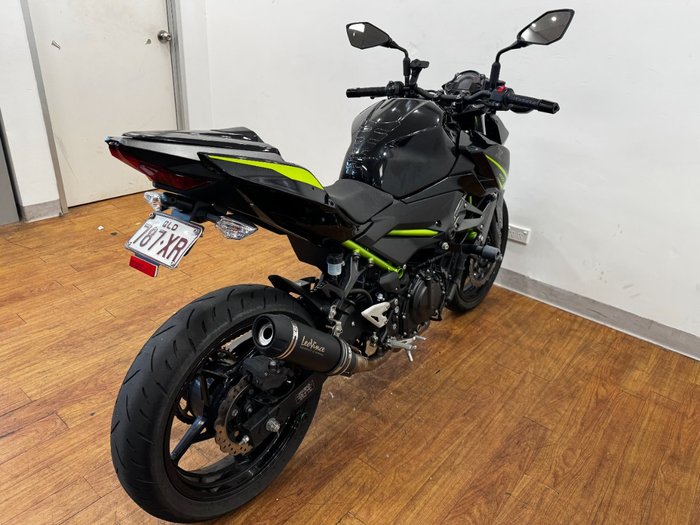 2022 Kawasaki Z400 GREEN