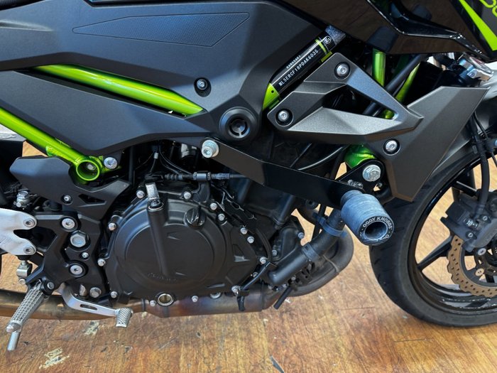 2022 Kawasaki Z400 GREEN