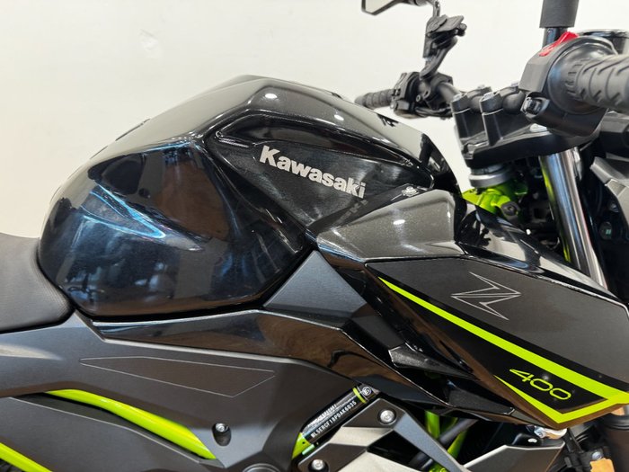 2022 Kawasaki Z400 GREEN