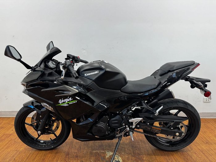2025 Kawasaki NINJA 500
