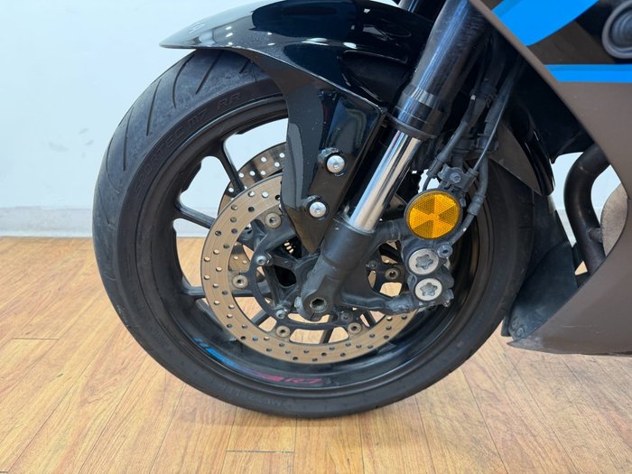2024 Yamaha YZF-R7LA GREY