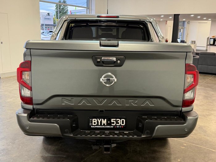 2022 Nissan Navara ST-X