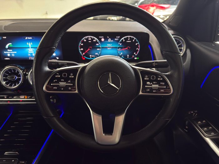 2023 Mercedes-Benz GLB-Class GLB200