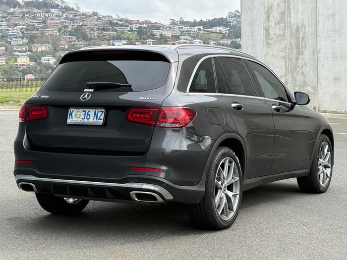 2022 Mercedes-Benz GLC-Class GLC300