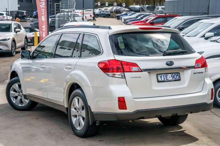 2011 Subaru Outback 2.5i