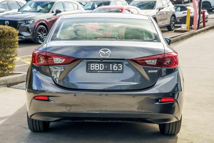 2019 Mazda 3 Neo Sport